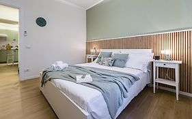 Motor Valley Boutique Apartment - 3 Suites